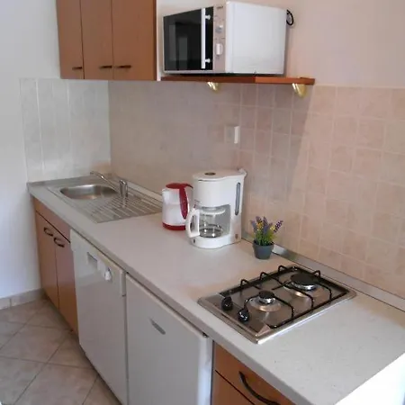 Apartment With A Parking Space Hvar - 11936